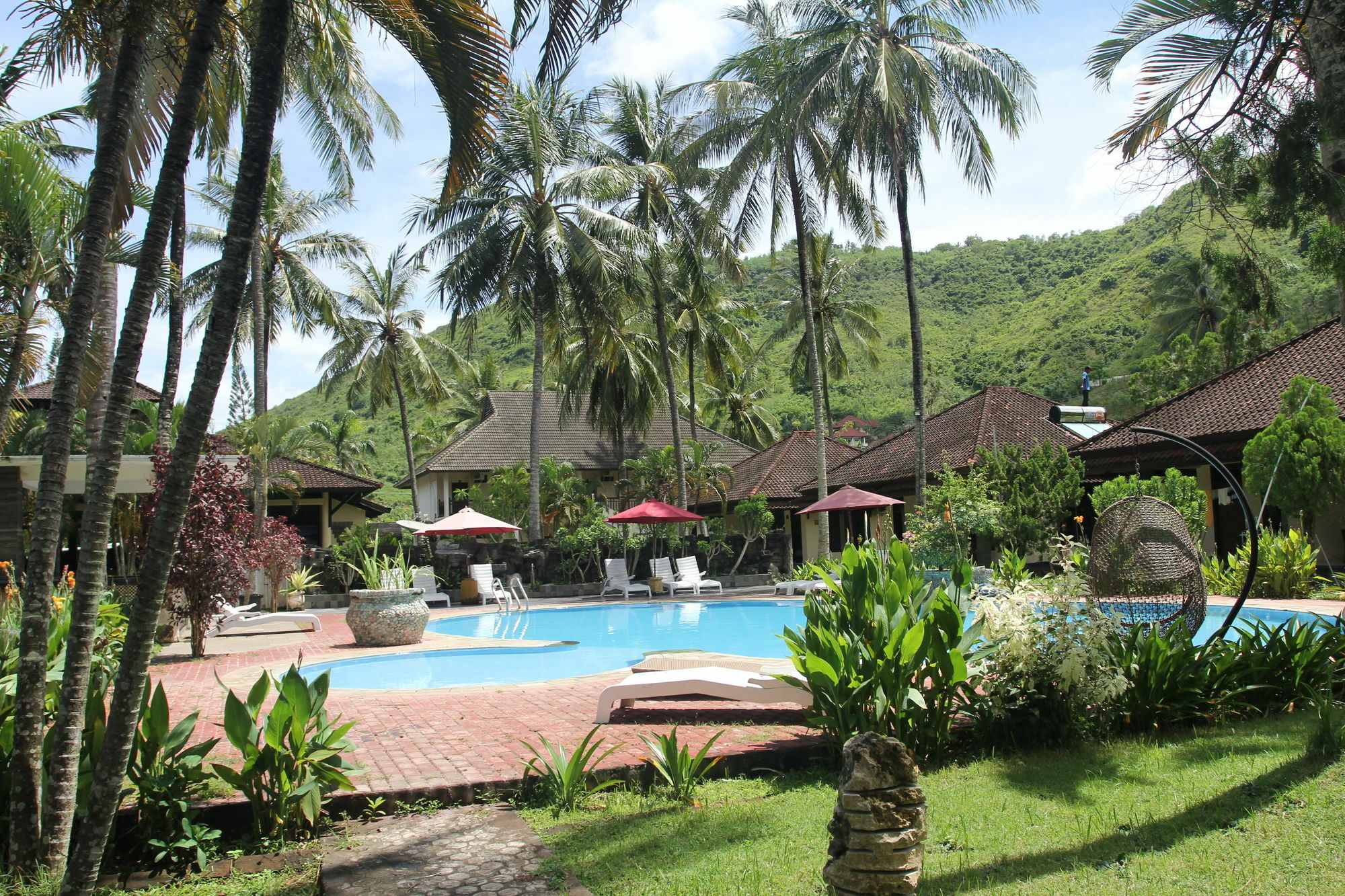 Kuta Indah Hotel Exterior foto